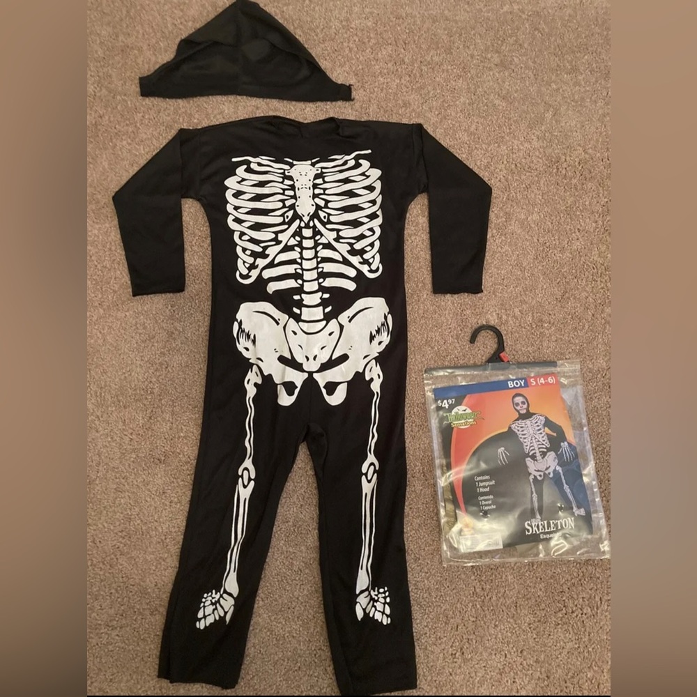 👻🎃Halloween kids Skeleton Costume Size Small (4-6)
